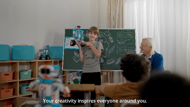 Amazon.co.jp | WhalesBot E7 Pro プログラミングロボット 12-in-1 8歳