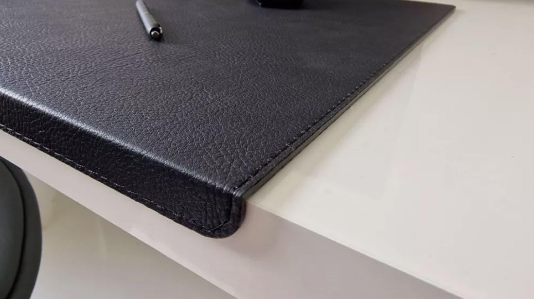 PM Gewinkelte Schreibtischunterlage mit Kantenschutz Just Leder in 3 Grössen und in 7 Farben (Schwarz, 70cm x 48cm)