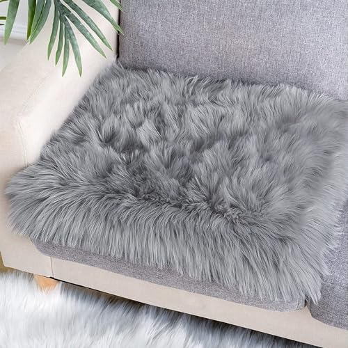 ZuTKekon Faux Fur Sheepskin Square Chair Cover Seat Cushion Pad, Luxurious Wool Area Rugs Fluffy Floor Mat for Living Sofa, Photographing Background
