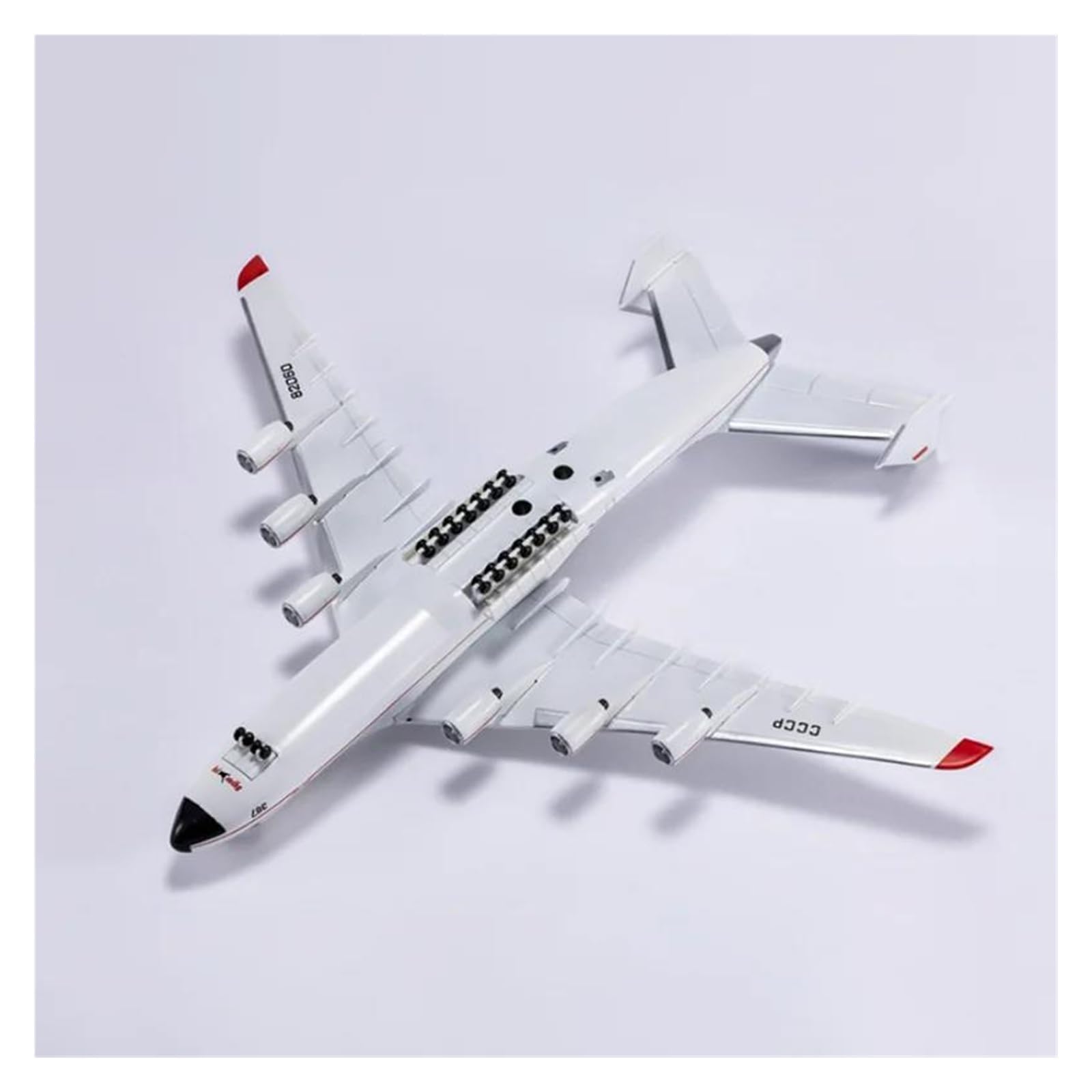 Amazon.co.jp: 航空機 1/400 スケール AF1 アントノフ ロシア An-225