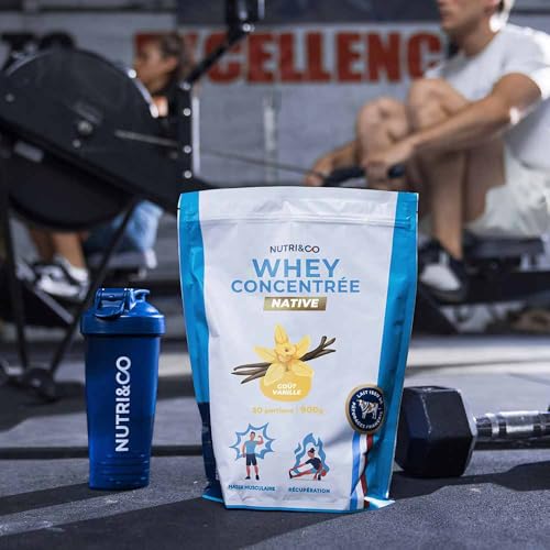 NUTRI & CO Whey Concentrate Native - Jusqu’à 80% de Protéines - Pur Lait Français Low Lactose Digestion Facile - Riche en BCAA - Prise de Masse & Musculation - 900g 30 portions goût Vanille – Image 6