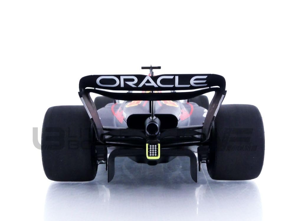 Amazon.com: Minichamps Oracle Red Bull Racing RB19#1 Winner