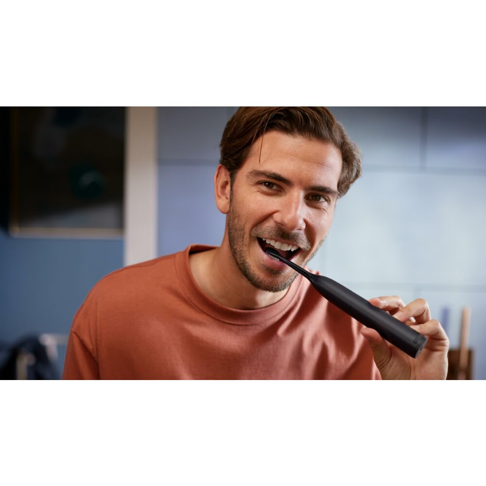 Philips Sonicare serie 5300 Sonicare Spazzolino elettrico sonico con base di ricarica, 2 livelli intensit�, sensore di pressione colore nero HX7101/02 (Philips Sonicare 5300, HX7101/02, Scha)