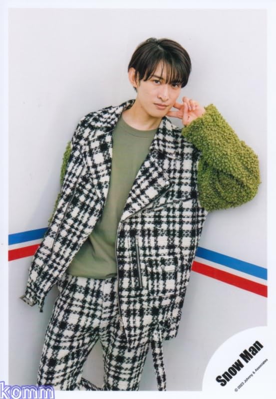 Amazon.co.jp: Snow Man 公式 生 写真（向井康二）SM02748 : おもちゃ