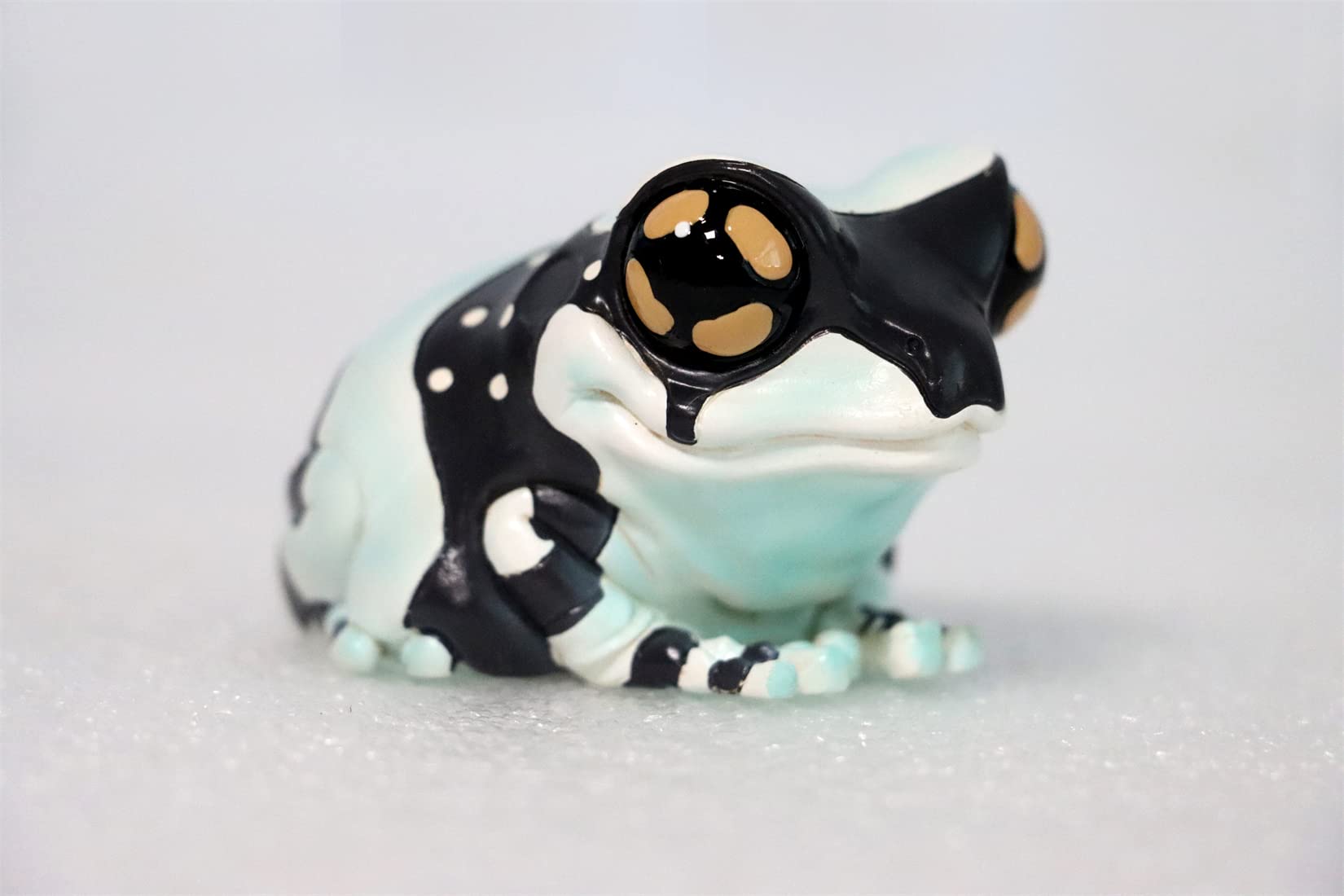 Amazon.com: WLNTDOLA Frog Planet 002 Resin Realistic Animal Model