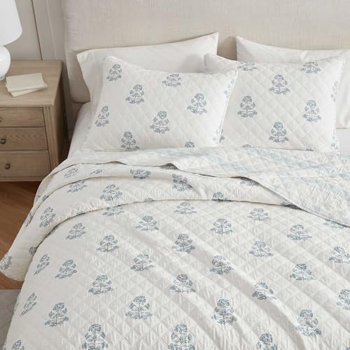 Image of Martha Stewart - Queen Quilt Set, 100% Cotton Reversible Bedding Set, Incredibly Soft Feel for Year Round Comfort, 3 Piece Bed Set with Matching Pillowcases (Flower Block Print Blue)