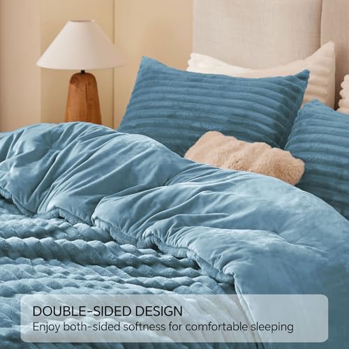 BEDELITE Fleece King Comforter Set -Super Soft & Warm Fluffy Blue Fog Bedding, Luxury Fuzzy Heavy Bed Set for Winter with 2 Pillow Cases