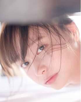 日向坂46 影山優佳1st写真集「知らないことだらけ」 | 影山 優佳, 新津