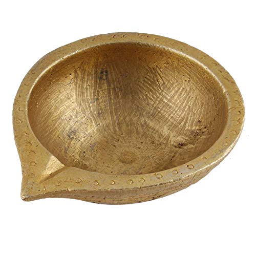 Indian Shelf Handmade Round Shaped Brass Oil Lamps for Diwali Decoration Designer Worship Diya Precious Gifts (Size: 2cm) BOL-317