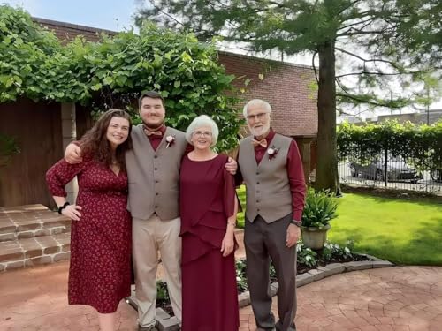 Women's Flowy Chiffon Mother of The Bride Dresses for Wedding Long Sleeve Pleated Formal Evening Dress DE4104