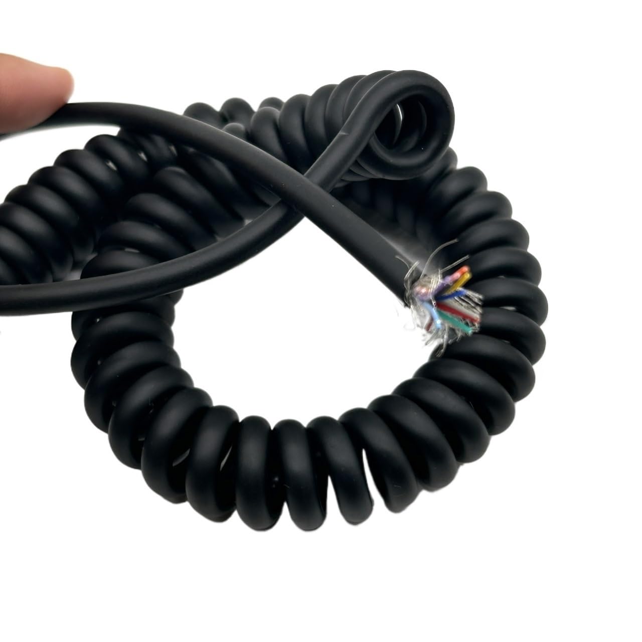Chowany 8-żyłowy spiralny kabel ciągnący 5 metrów 16 stóp Czarny przedłużacz sprężynowy rozciągający (22AWG)