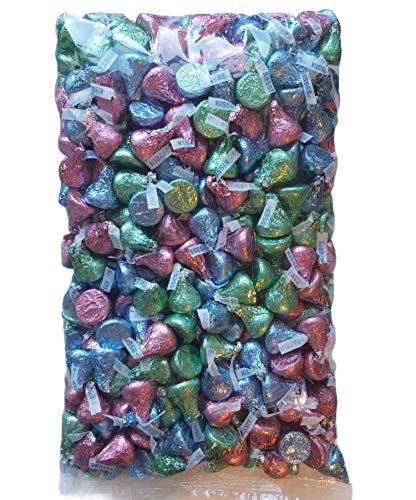 Hershey's Kisses - Chocolate Drops Individually Wrapped in Pastel Colored Foil - Hershey Bulk Milk Chocolate Candy Bag 4.4 LB (2 kg)