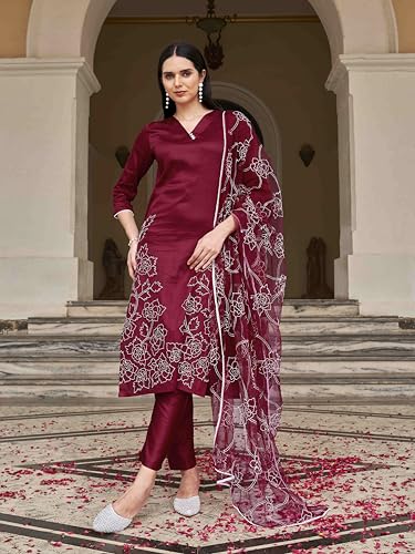 Womanista Women Cotton Blend White Thready Work Kurta With Pant And Dupatta (Kurtaset_1314_S)