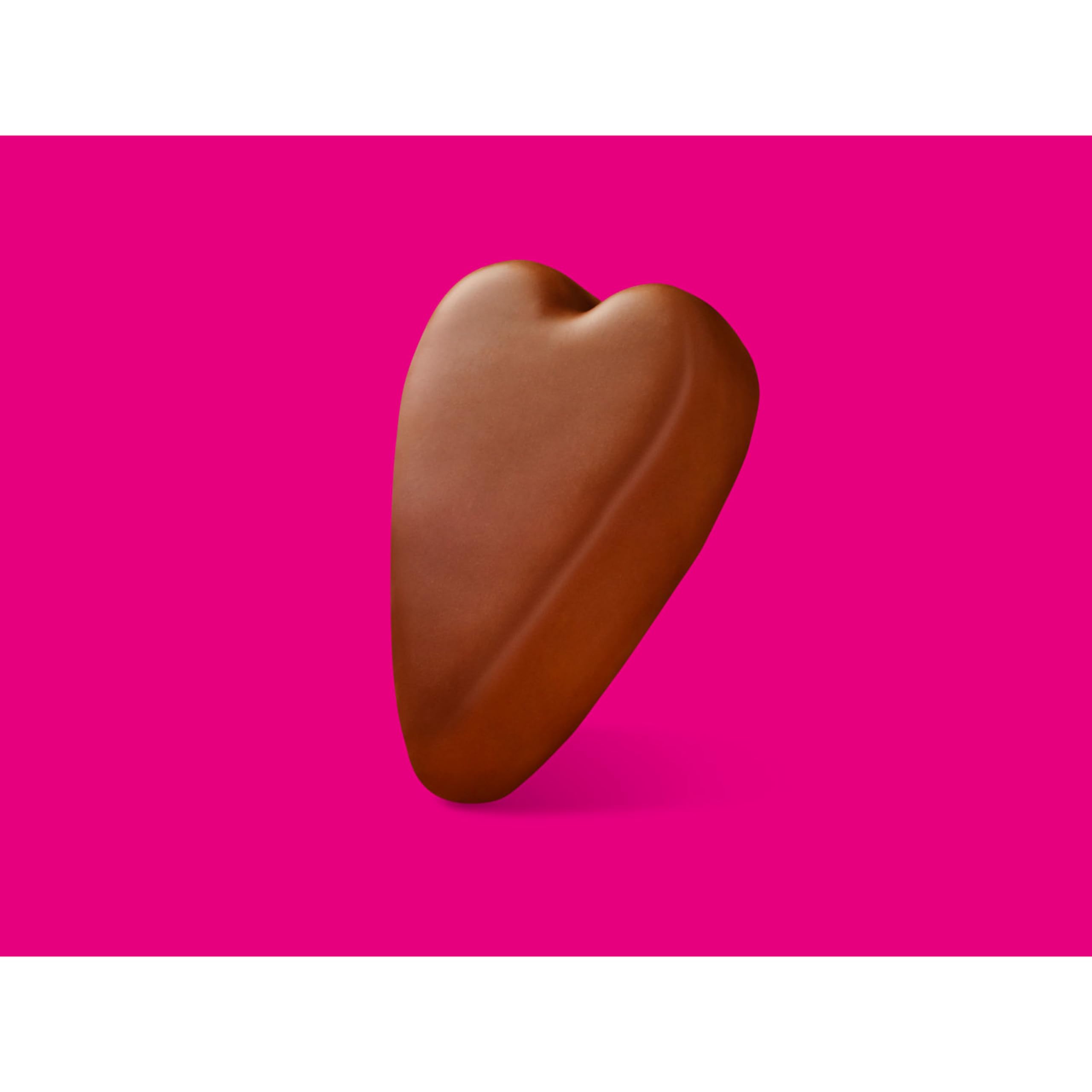 REESE'S Milk Chocolate Snack Size Peanut Butter Hearts, Valentine's Candy Gift Box, 28.8 oz