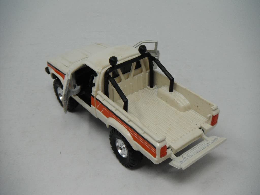 Amazon | □ ヨネザワ ダイヤペット『1/40 ミニカー ハイラックス 4WD