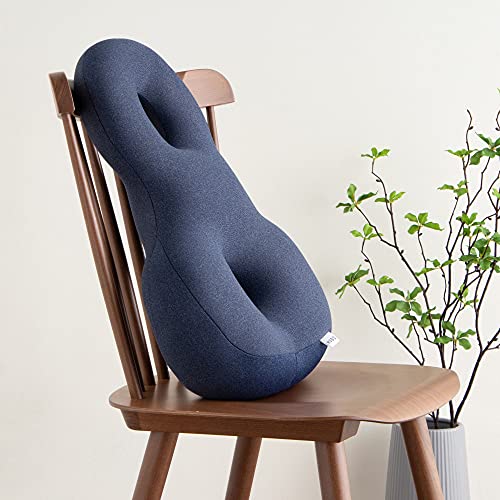 「MOGU プレミアム バックサポーターエイト」は、背中や腰をサポートしてくれるパウダービーズが詰まったビーズクッションです。8の形とパウダービーズが背中と腰とおしりにフィットします。