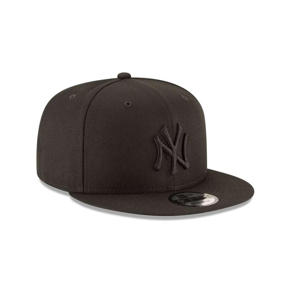 New Era New York Yankees Basic OTC 950 Stretch Fit Hat Black on Black OSFA