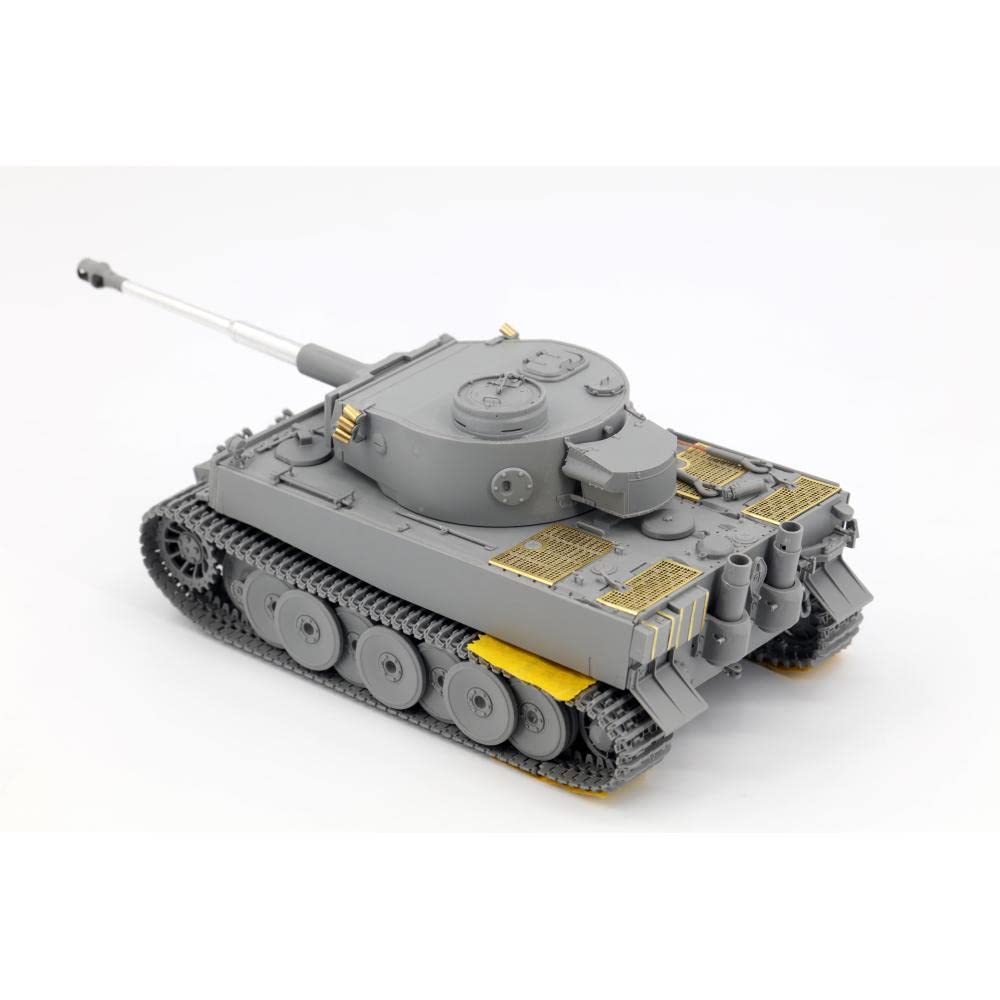 Amazon | ボーダーモデル 1/35 ドイツ軍 タイガーI 極初期生産型 第502