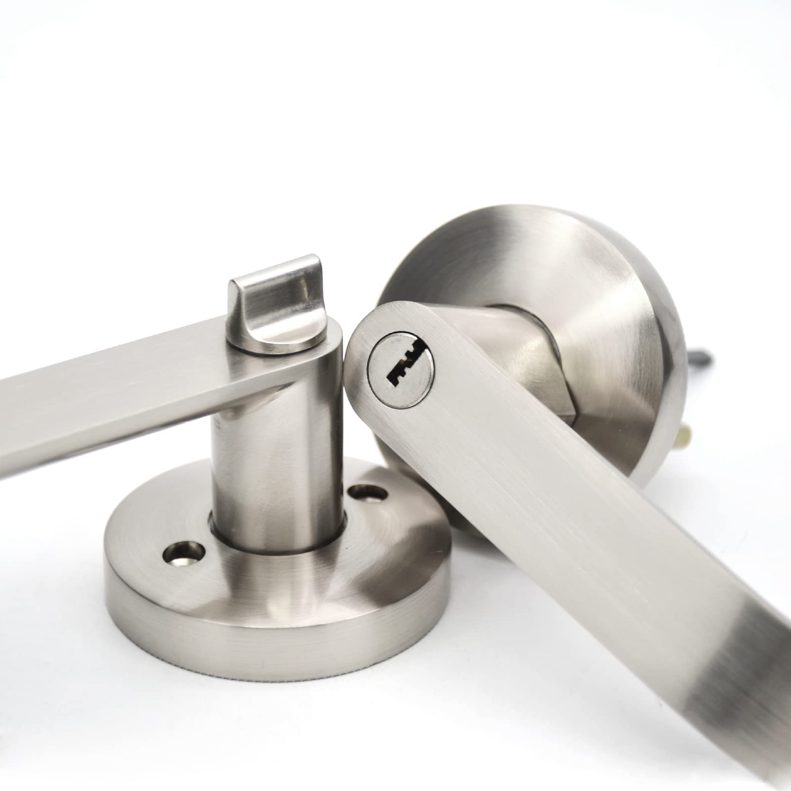 Amazon | 堅塁金物 ドアノブ 鍵付き 室内 浴室に適用 銀 レバー