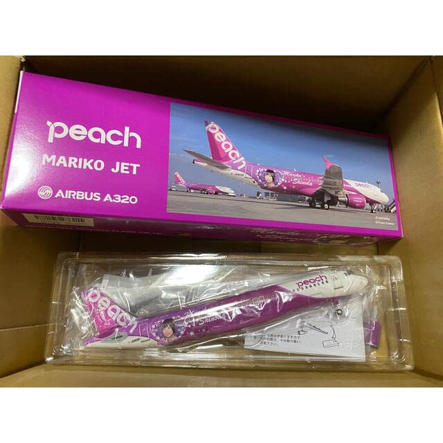 peach×篠田麻里子　コラボ商品セット Amazon.co.jp: peach 飛行機 篠田麻里子 コラボ商品セット