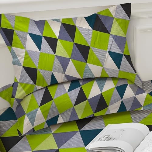 Image of Weave & Decor Super Soft Super Comfortable 144 TC 90x90 inches Printed Cotton Double Bed Bedsheet with Two Pillow Covers