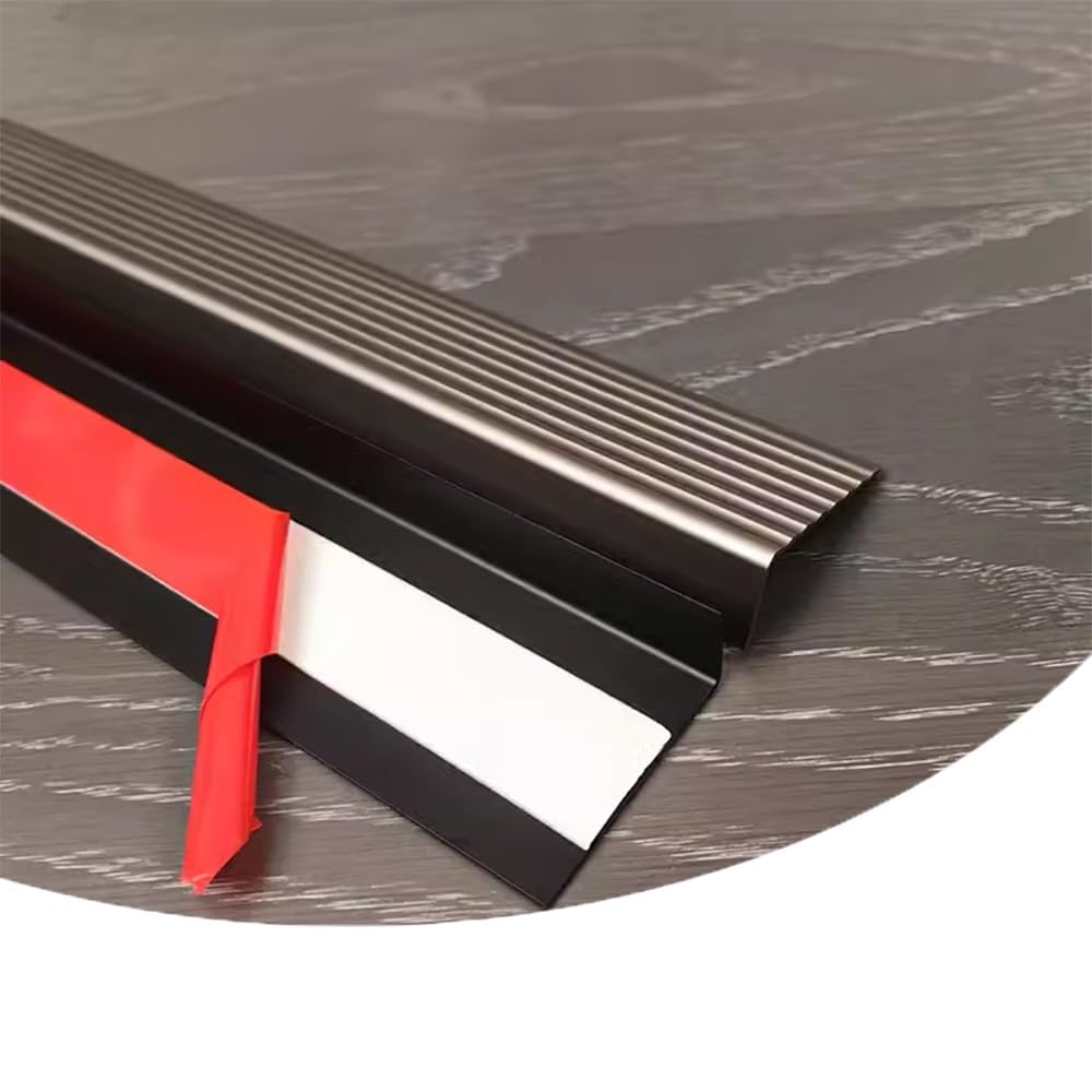 Profili Antiscivolo per gradini Lunghi 60", Strisce di trazione per gradini, Profili per Scale in Lega di Alluminio autoadesivi, Strisce protettive per Bordi Scale (Oro 100 cm/40 Pollici)