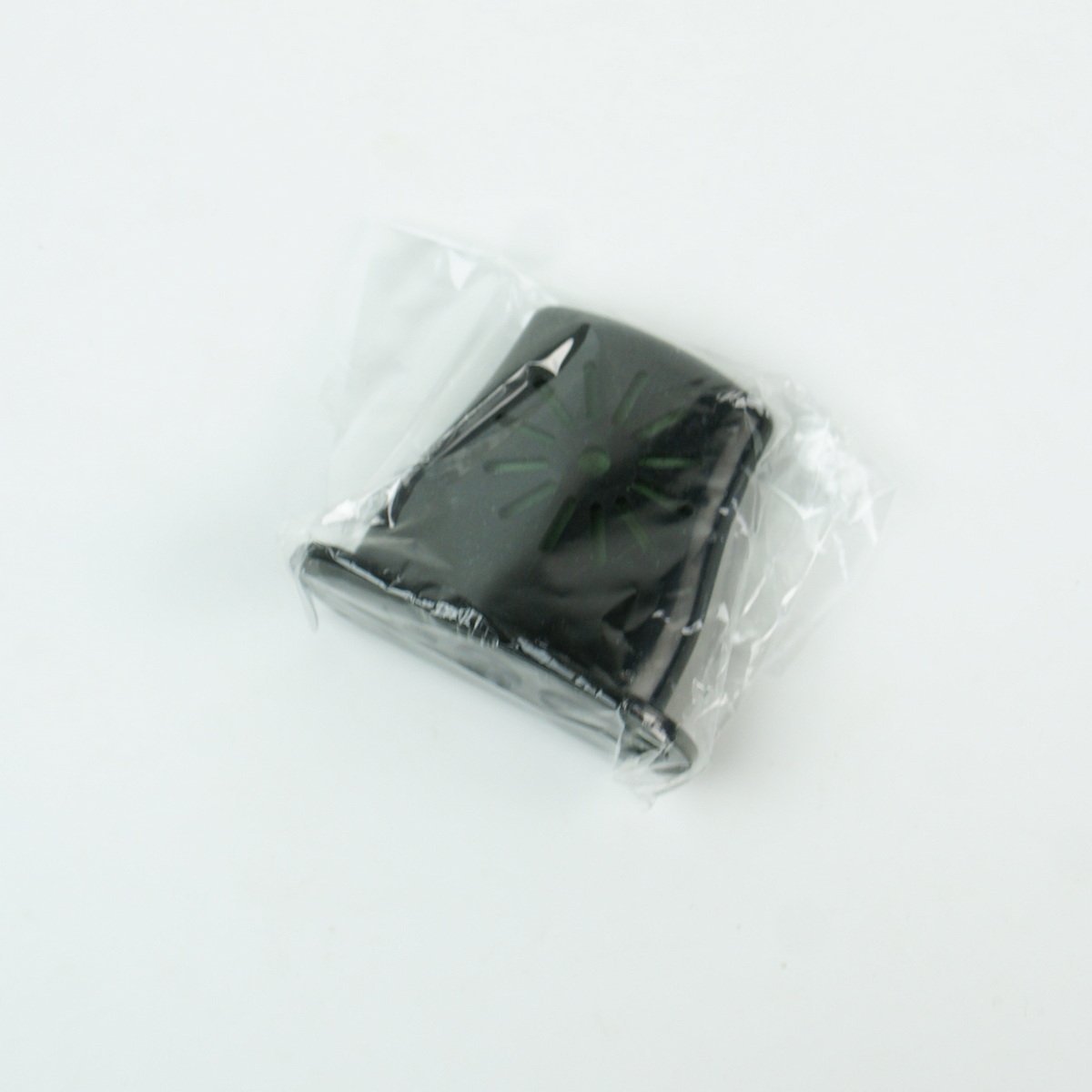 Humidifier for Ukulele, Black ,Moisture Reservoir ,Black - Image 2