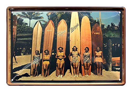 Blechschild Surf Wahines mit Surfboards - Metallschild mit 6 Surferinnen und ihren Longboards am Strand - Retro Deko Schild Surfing Surfen Wellenreiten Surfbrett Hawaii - Geschenk Beach Bar - 30x20cm Blechschild Surf Wahines mit Surfboards - Metallschild mit 6 Surferinnen und ihren Longboards am Strand - Retro Deko Schild Surfing Surfen Wellenreiten Surfbrett Hawaii - Geschenk Beach Bar - 30x20cm