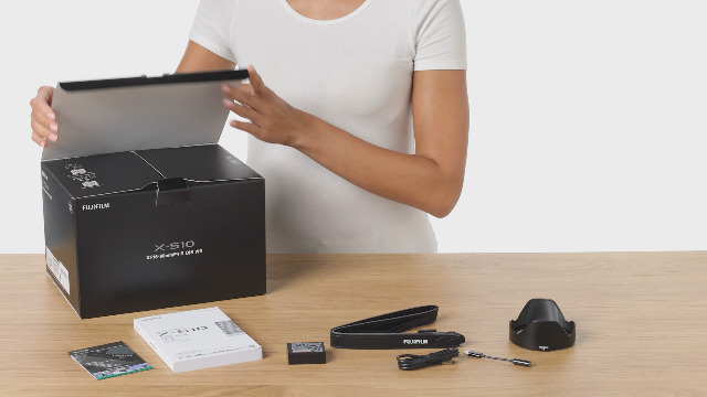 FUJIFILM X-S10 Systemkamera inkl. XF16-80mmF4 R OIS WR Objektiv