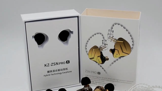 イヤホン iPhone8  headphone  box  judenki  gold iPhone8 headphone box judenki gold