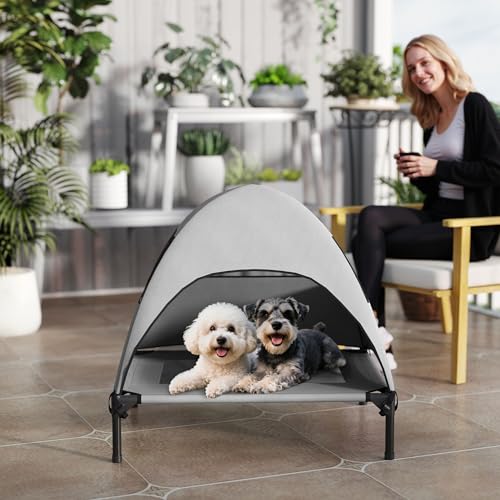 PawHut Hundeliege Outdoor mit Dach, Erhöhtes Hundebett für Mittelgroße Hunde, Kühlendes Haustierliege mit Waschbares Mesh Stahlrahmen Tragtasche, Haustierbett für Draußen Camping 76x61x71cm, Hellgrau
