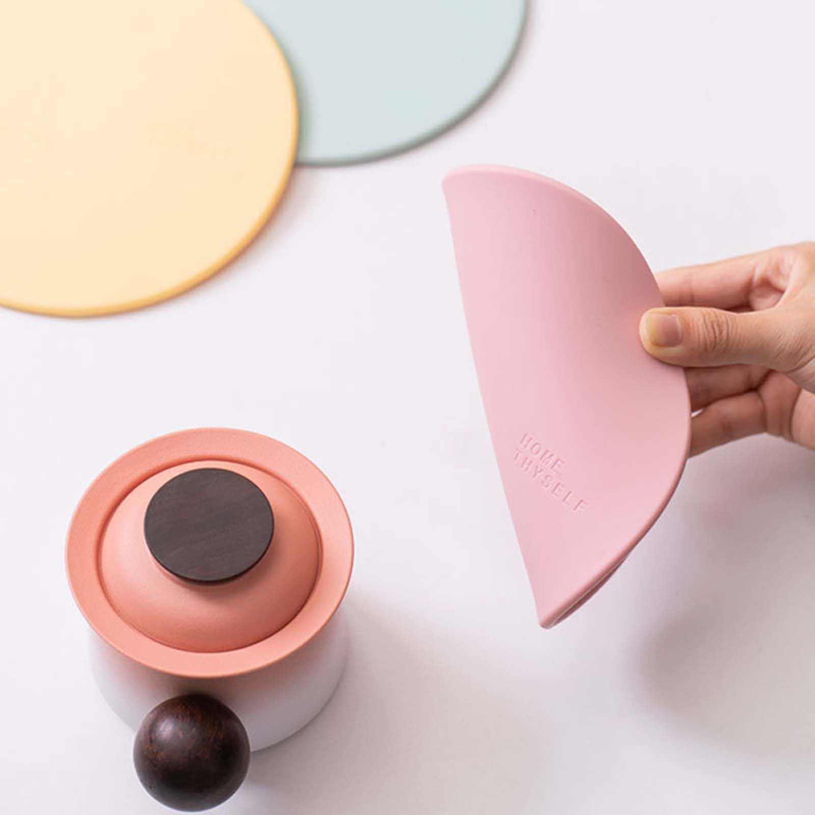 Dessous de Plat en Silicone avec Support de Rangement,