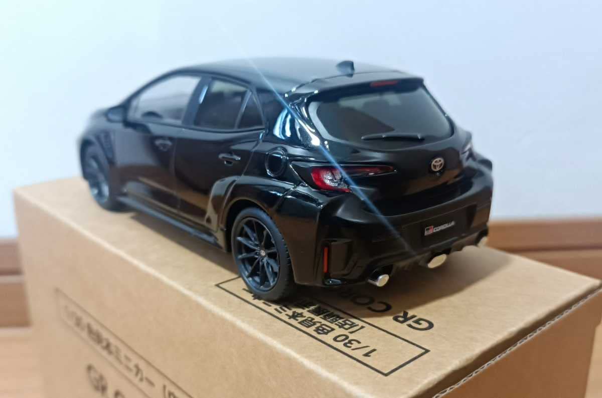 【GRカローラ】前期 ミニカー カラーサンプル プレシャスブラック 黒【非売品】 GRカローラ】前期 ミニカー カラーサンプル プレシャスブラック