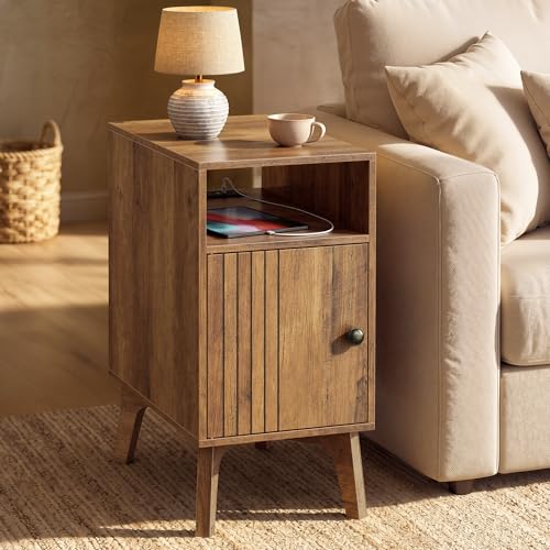VASAGLE MAEZO Charging Nightstand