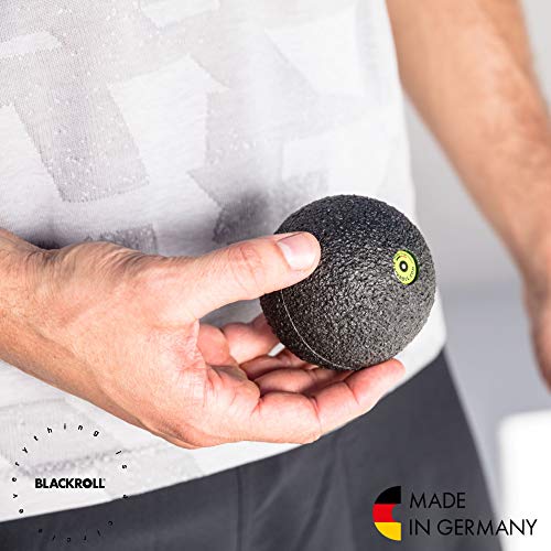 BLACKROLL® Faszienball, kleine Faszienkugel für die punktuelle Selbstmassage, Massageball in verschiedenen Größen oder als Set, mittlere Härte, Made in Germany - Image 7
