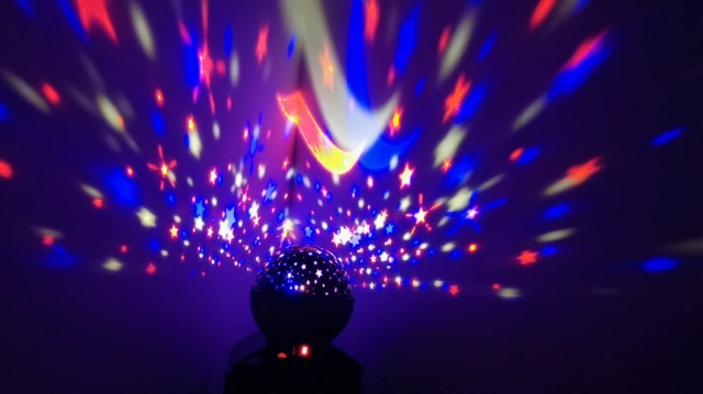 AISUO Lighting Lamp, Star Projection with Auto Shut Off Timer, 7 Color Rotating Options by Remote, Rechargeable Lithium Battery & Dimmable Function, for Kids, Children, Friends