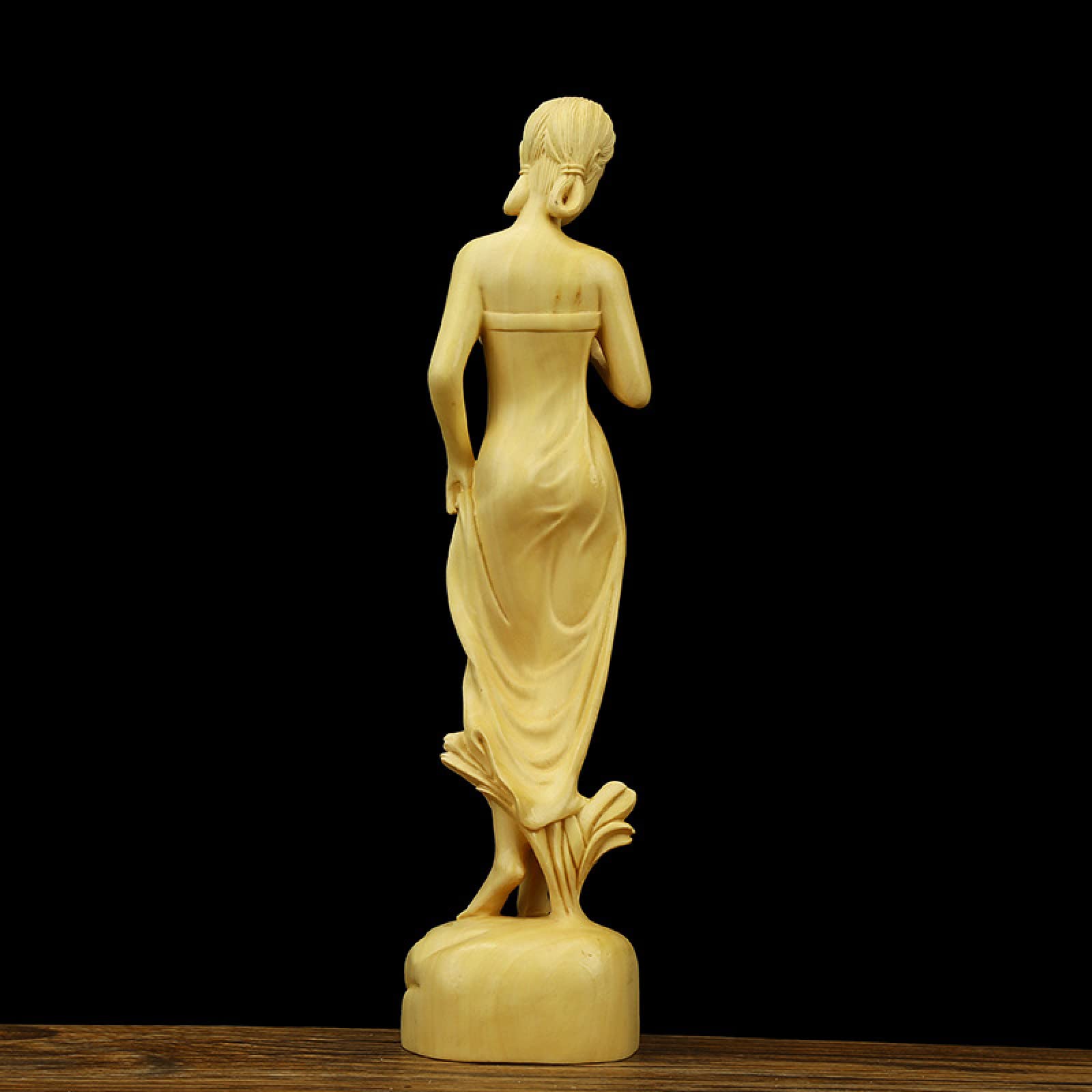 ツゲの木の置物