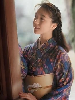 Amazon.co.jp: 若村麻由美 写真集「花舞台」初版版 : おもちゃ