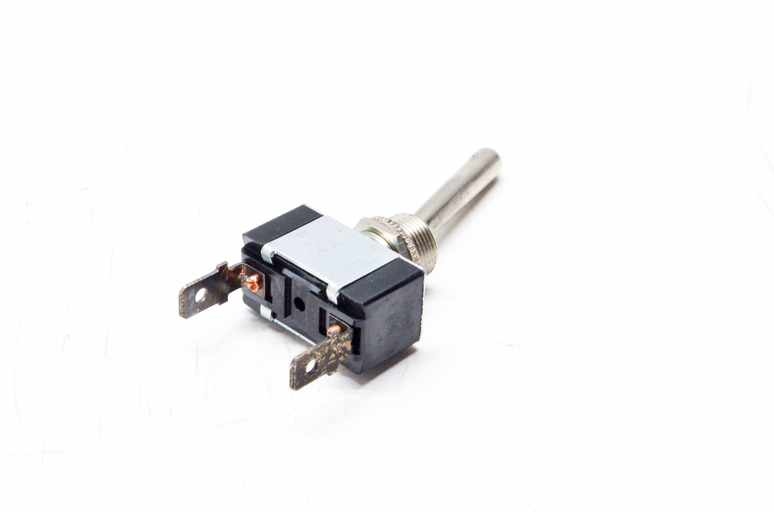 Amazon.com: Cole Hersee 55055-01-BX SPST Toggle Switch : Automotive