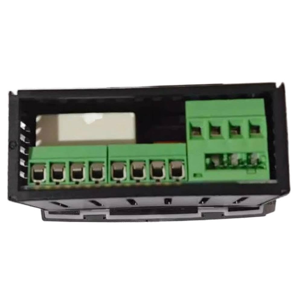 Cyfrowy regulator temperatury XR-06CX-5N0-C1 wyposażony jest w dwie sondy czujnikowe NT-C, trzy przekaźniki i wentylator odmrażający sprężarki. Działa przy 230 V / 50–60 Hz i nadaje się do urządzeń