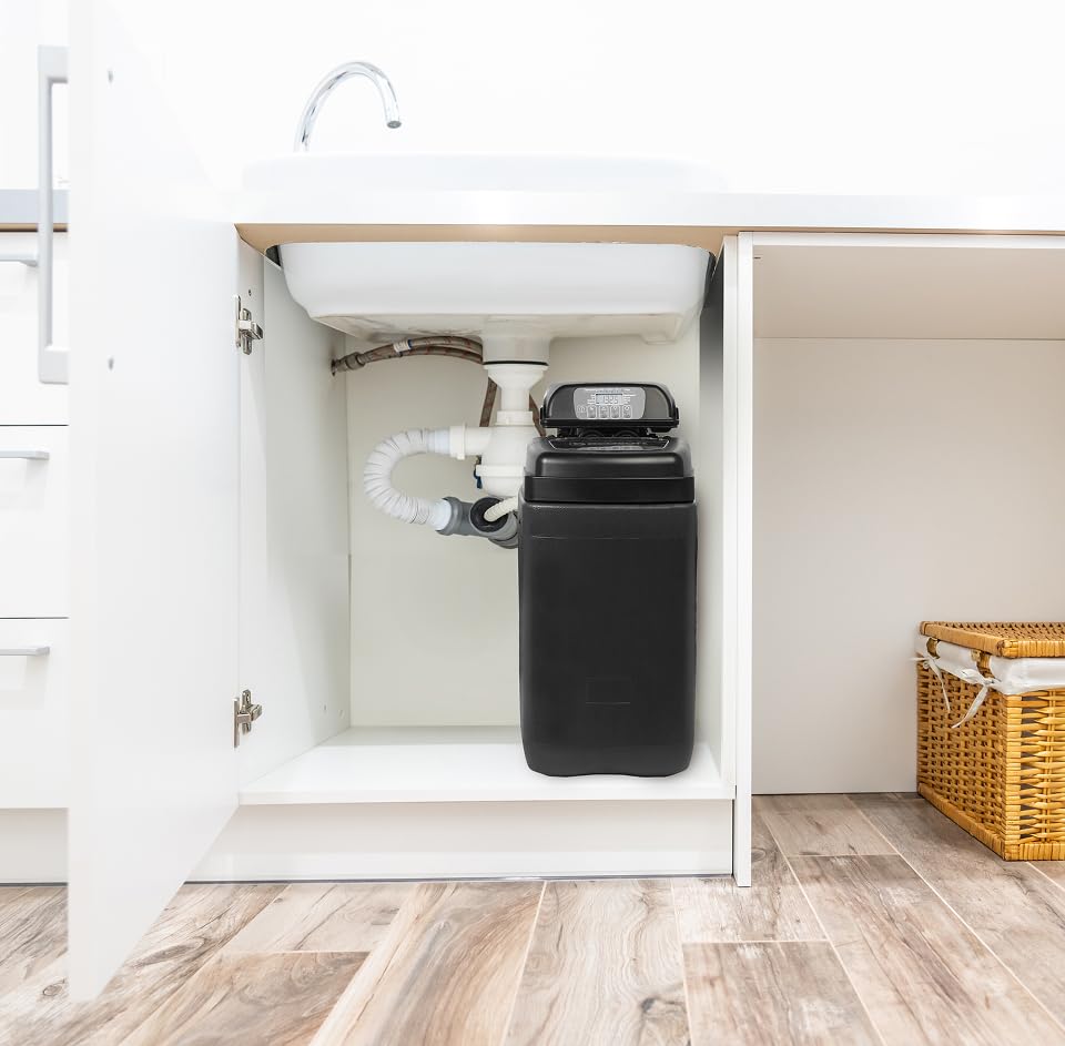 Ecosoft Pink 150 water softener | addolcitore compatto per acqua dura | valvola digitale volumetrica a basso consumo | installazione sotto lavello | protezione dal calcare