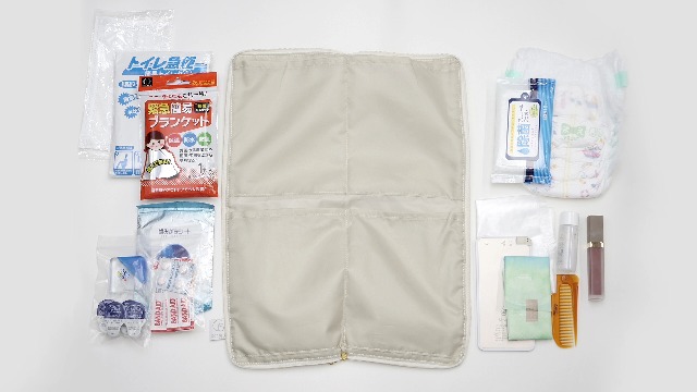 24個セットCoconir アレンジ災害常備ポーチ 4点初期装備付 Amazon.co.jp: Coconir アレンジ災害常備ポーチ (グレー) 防災グッズ