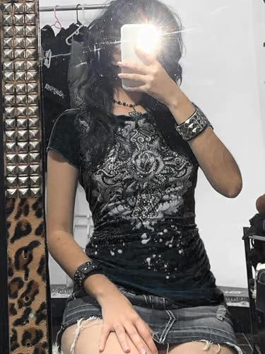 Grunge Shirts Women Y2K Long Sleeve Crewneck Striped Gothic Crop Tops Teen Girls Slim Emo Tees Aesthetic Streetwear3