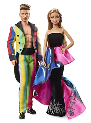 Preisvergleich Produktbild Barbie Mattel DRW81 Moschino Ken Giftset, Puppen