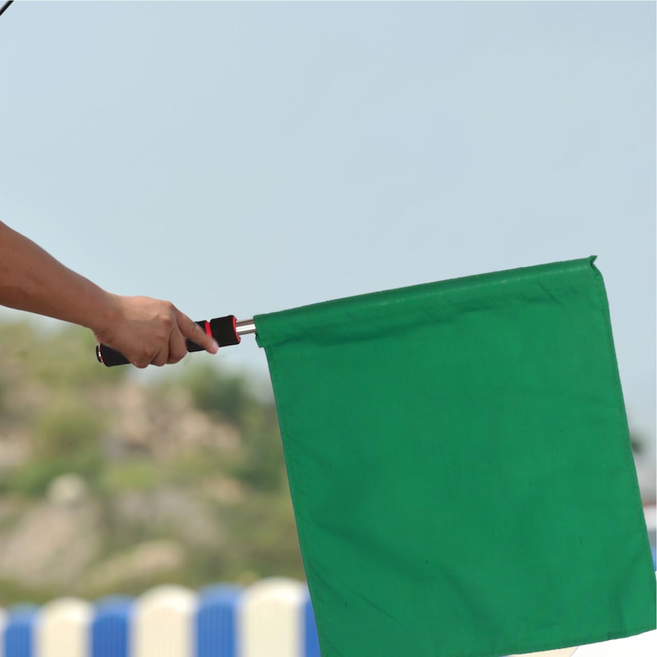Soccer Referee Flags Football Track and Field Officials Signal Hand Flags 4 Color Set with Sponge Grip Stainless Steel Pole for Sports Match (Red, Green, Yellow, White)