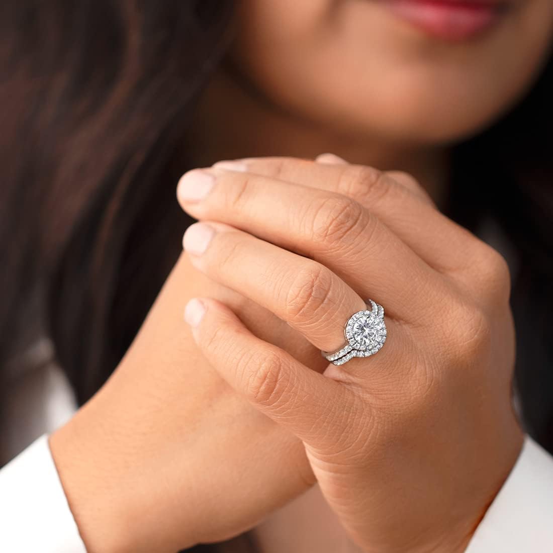 PEORA Moissanite Classic Halo Engagement Ring and Wedding Band Bridal Set in Sterling Silver, 1.50 Carat Center, DE Color, VVS Clarity, Sizes 4 to 10