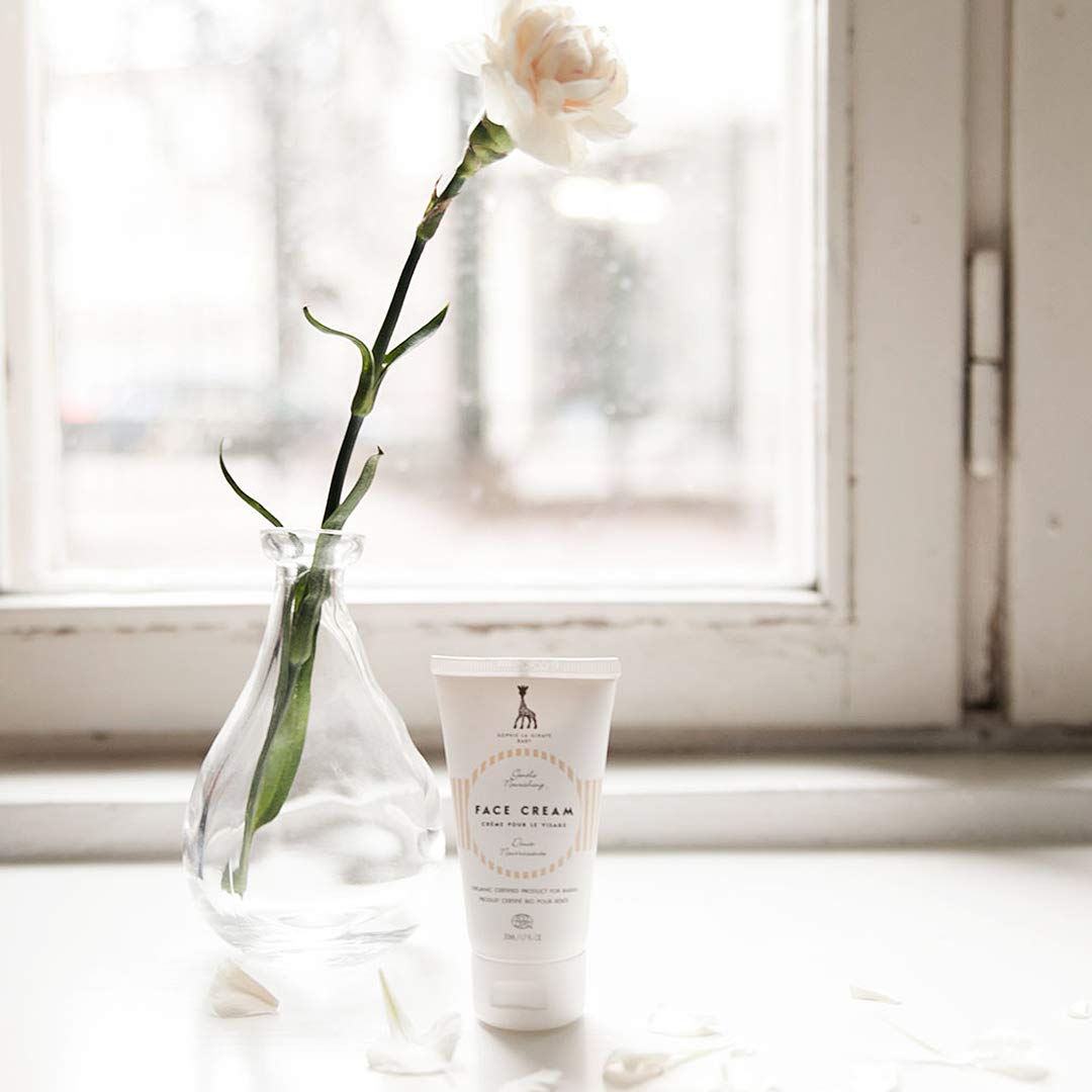 Amazon.co.jp: Sophie La Giraffe Baby Face Cream : Clothing, Shoes