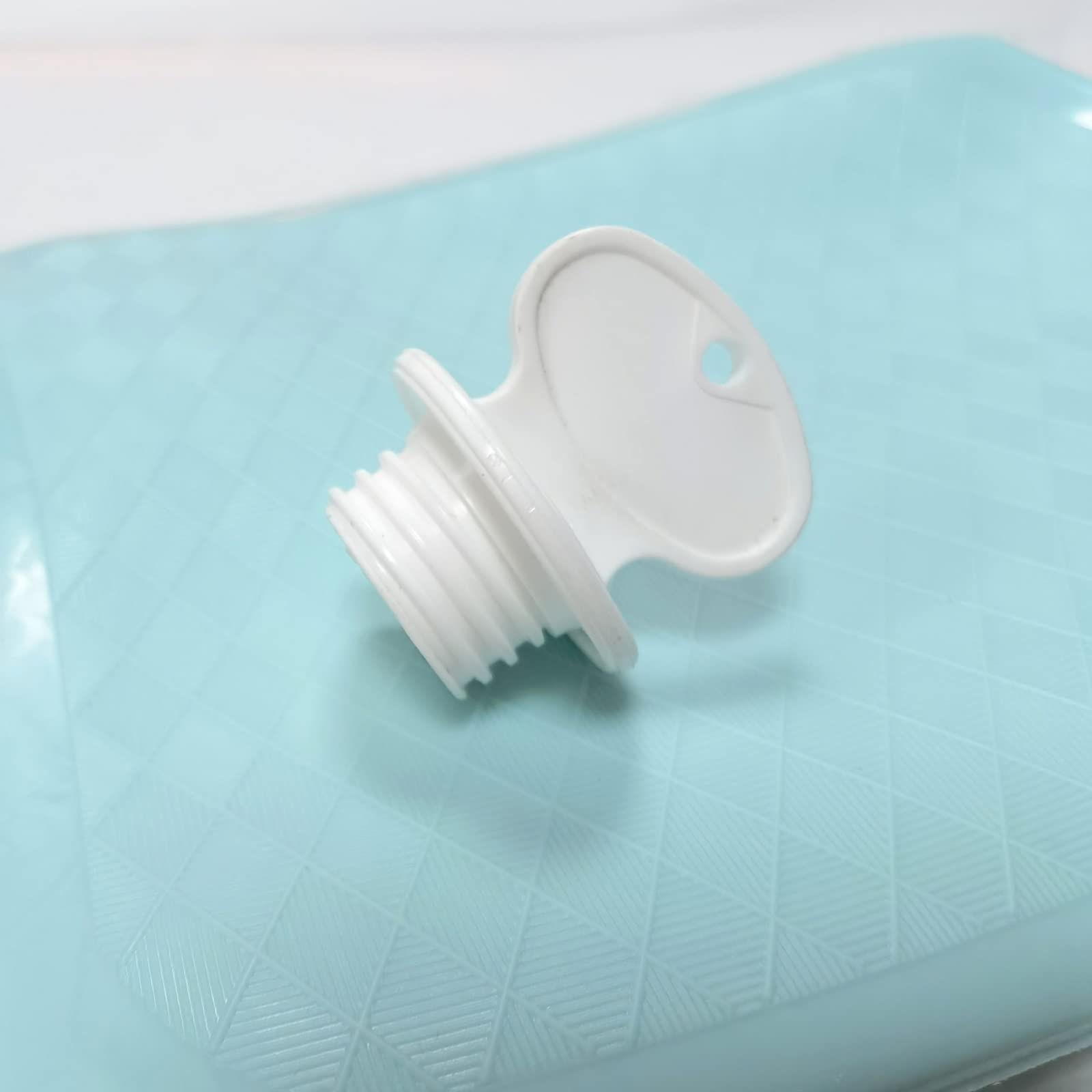 Botella de agua caliente portátil de inyección de agua de PVC rosa, ideal para el hogar o al aire libre, calentadores de manos y protectores de manos