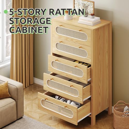 GOOBED Natural Rattan 5 Drawer Dressers Wooden Chest of Drawers with Golden Handles - Modern Large Boho Dressers Storage Cabinet for Living Room Hallway/Entryway Oak Nature
