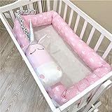 Ópticamente, los nidos de cama se adaptan a cualquier vivero y se decoran como cunas decorativas.
